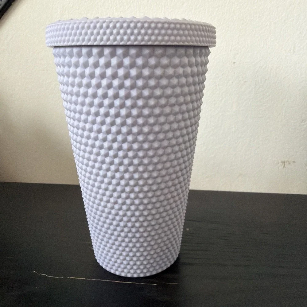 Starbucks 2021 Matte Lilac Lavender Studded 16oz Holiday Tumbler Grande NO STRAW
